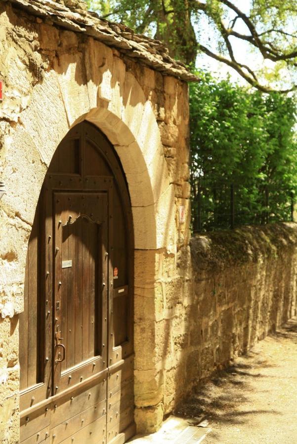 Petite Maison En Pierre Au Coeur Du Perigord Noir Proche De Sarlat Et Rocamadour *