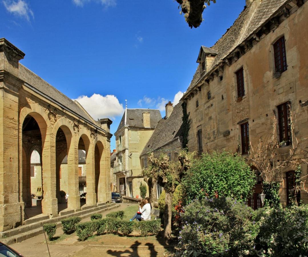 Hébergement de vacances Petite Maison En Pierre Au Coeur Du Périgord Noir Proche De Sarlat Et Rocamadour Salignac Eyvigues