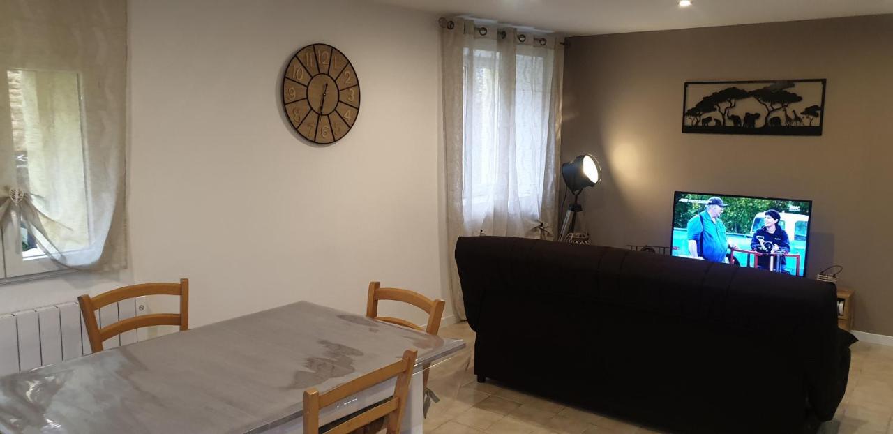 Holiday home Petite Maison En Pierre Au Coeur Du Perigord Noir Proche De Sarlat Et Rocamadour Salignac Eyvigues
