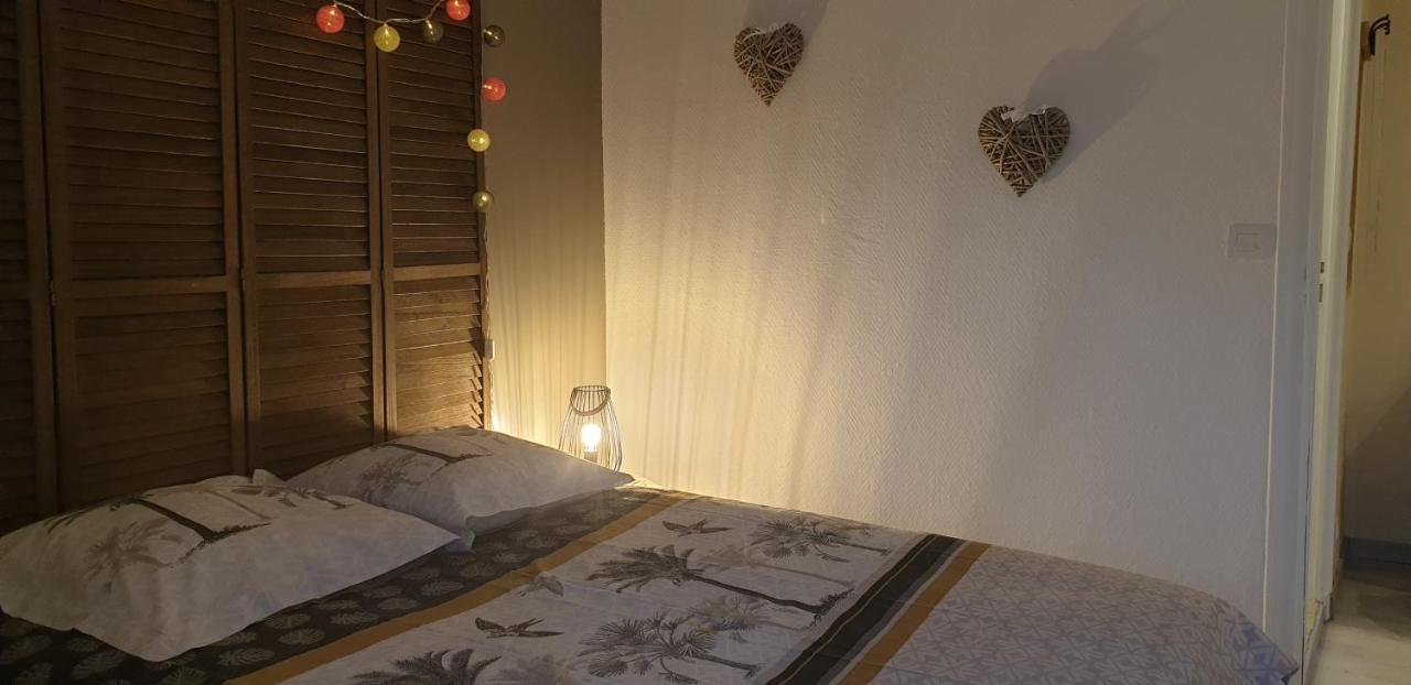 Holiday home Petite Maison En Pierre Au Coeur Du Perigord Noir Proche De Sarlat Et Rocamadour Salignac Eyvigues