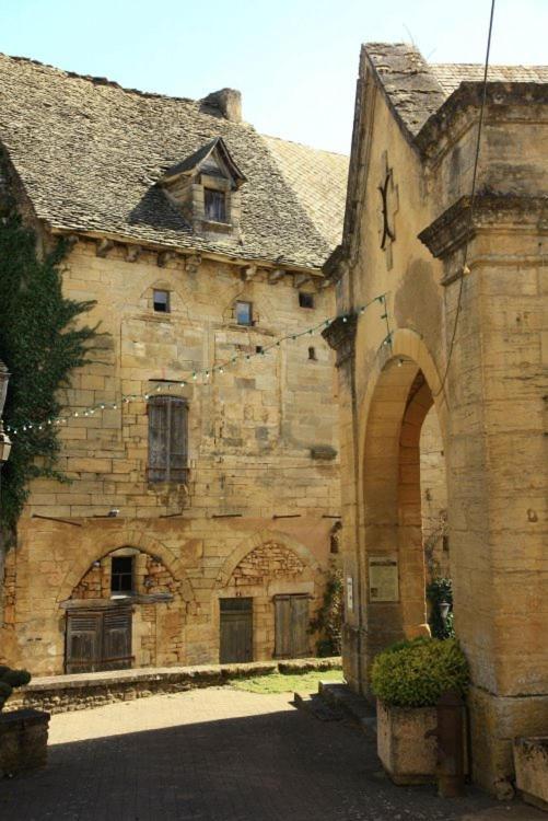 Petite Maison En Pierre Au Coeur Du Perigord Noir Proche De Sarlat Et Rocamadour Holiday home Salignac Eyvigues