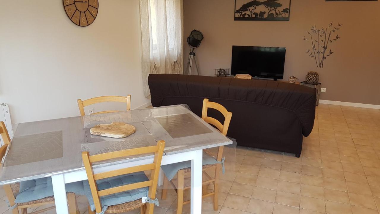 Petite Maison En Pierre Au Coeur Du Perigord Noir Proche De Sarlat Et Rocamadour Holiday home
